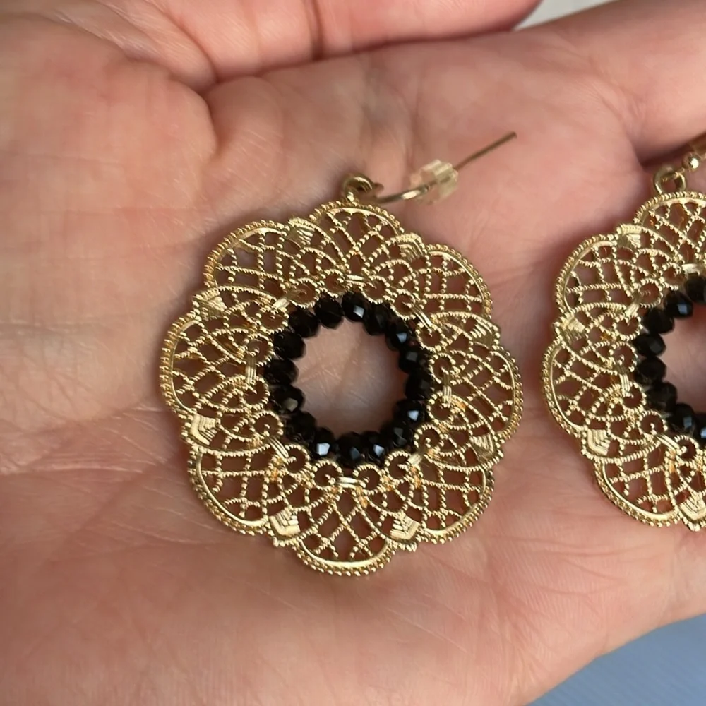 Bali Style Earrings - Picture 6 of 6